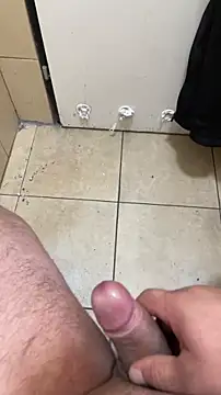 Snapshot of Alexander18edd chatting on 12.15.25 Alexander18edd online show from 12.15.25