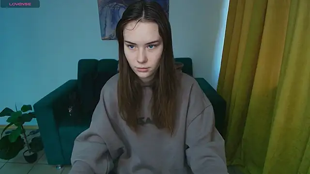 Snapshot of ElenaOconar chatting on 02.26.25 ElenaOconar online show from 02.26.25