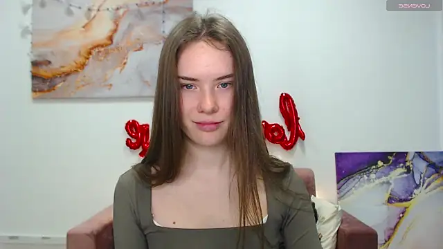 Snapshot of ElenaOconar chatting on 02.28.25 ElenaOconar online show from 02.28.25