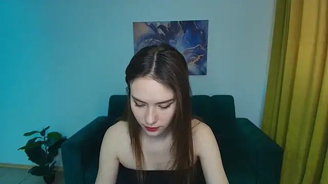 Snapshot of ElenaOconar chatting on 03.09.25 ElenaOconar online show from 03.09.25