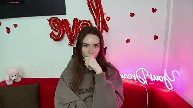 Snapshot of ElenaOconar chatting on 03.11.25 ElenaOconar online show from 03.11.25