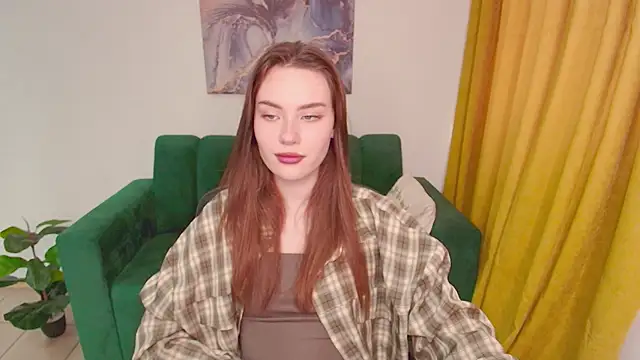 Snapshot of ElenaOconar chatting on 03.19.25 ElenaOconar online show from 03.19.25