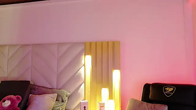 Anaise latif online show from 03.20.26