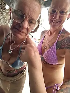 Emma Milf25 online show from 04.18.26