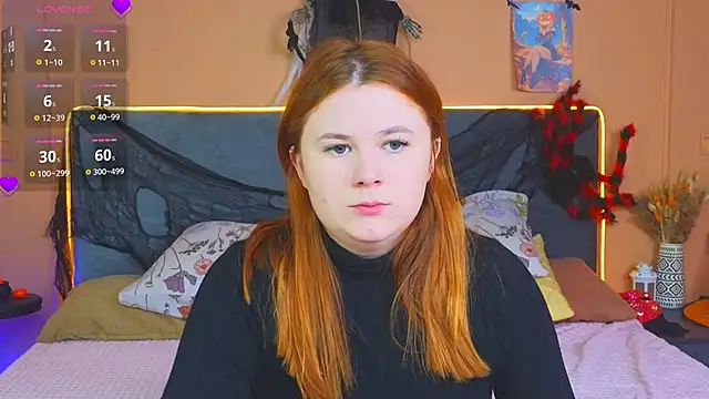 Snapshot of Eva_Starlight chatting on 11.02.25 Eva Starlight online show from 11.02.25