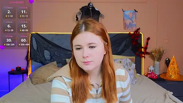 Snapshot of Eva_Starlight chatting on 11.08.25 Eva Starlight online show from 11.08.25