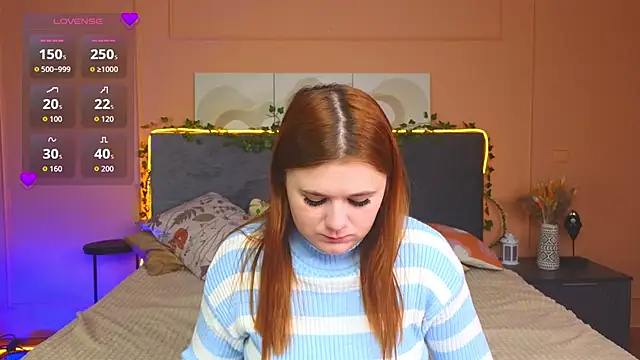 Snapshot of Eva_Starlight chatting on 11.14.25 Eva Starlight online show from 11.14.25