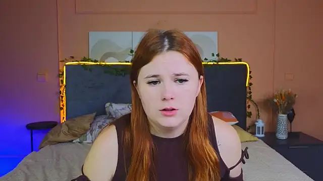 Snapshot of Eva_Starlight chatting on 11.16.25 Eva Starlight online show from 11.16.25