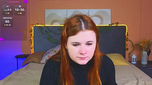 Snapshot of Eva_Starlight chatting on 11.22.25 Eva Starlight online show from 11.22.25