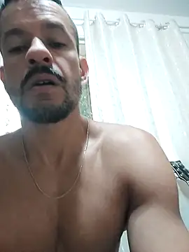 Snapshot of juniortche1313 chatting on 10.12.25 juniortche1313 online show from 10.12.25