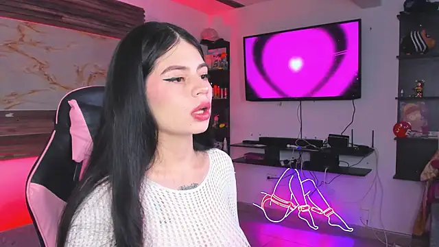 Cloe roouse online show from 11.21.25