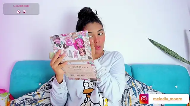 Snapshot of Melodymoore_ chatting on 03.16.25 Melodymoore online show from 03.16.25