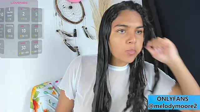 Snapshot of Melodymoore_ chatting on 09.17.25 Melodymoore online show from 09.17.25