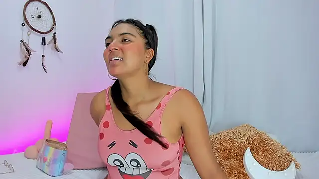 Melodymoore  online show from 05.08.26