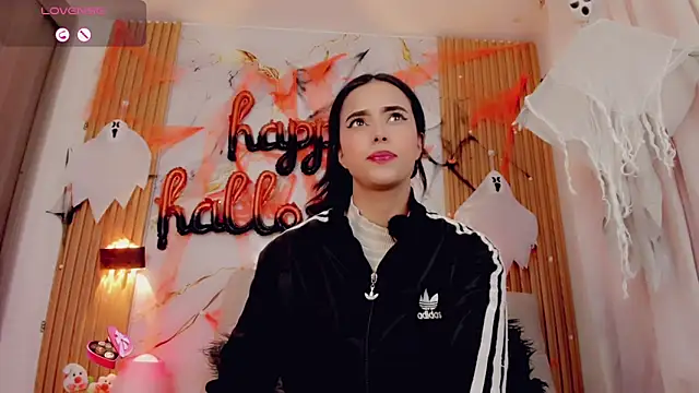 ValeriCardenas online show from 10.24.25