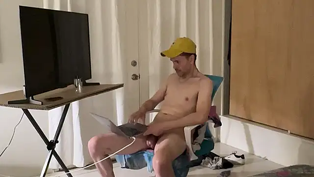 Snapshot of webtonight chatting on 02.25.25 webtonight online show from 02.25.25