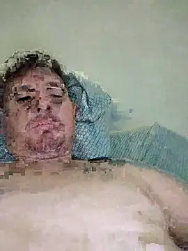 Snapshot of yoslan chatting on 02.22.26 yoslan online show from 02.22.26