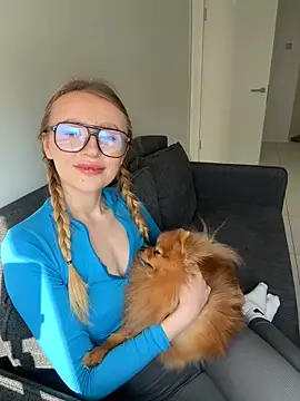 EvaBrooklyn online show from 02.27.25