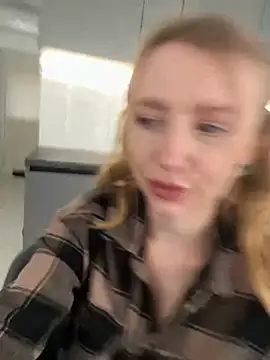 EvaBrooklyn online show from 03.04.25