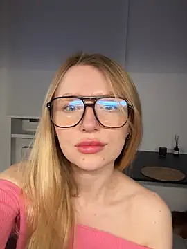 EvaBrooklyn online show from 03.15.25