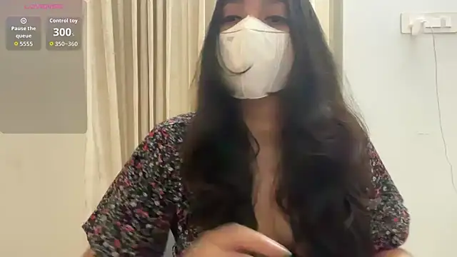 oviyakalra online show from 10.30.25