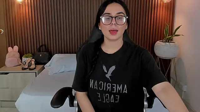 Snapshot of zakia23_ chatting on 03.21.25 zakia23 online show from 03.21.25