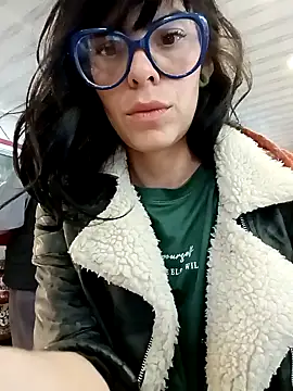 Snapshot of Ali3Martin chatting on 03.14.25 Ali3Martin online show from 03.14.25