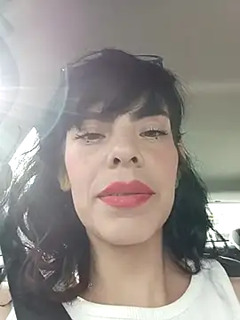 Snapshot of Ali3Martin chatting on 03.17.25 Ali3Martin online show from 03.17.25