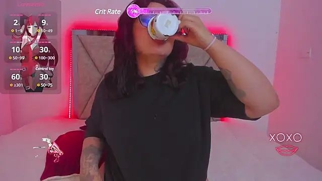 Snapshot of Curvybaddie99 chatting on 03.07.25 Curvybaddie99 online show from 03.07.25