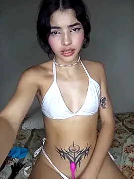 Im Tiffany1 online show from 03.12.25