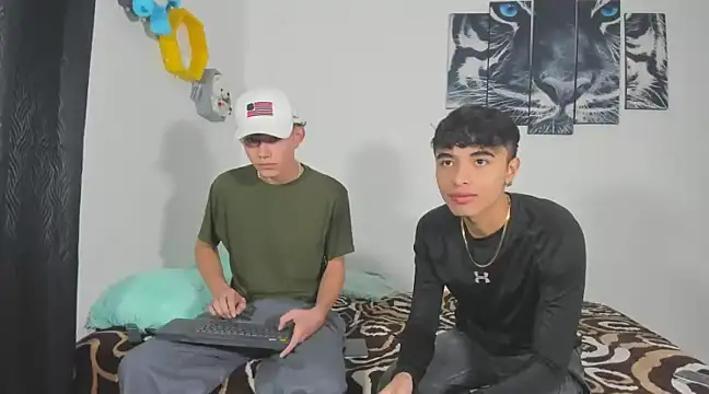 Maxxi hot23 online show from 03.13.25