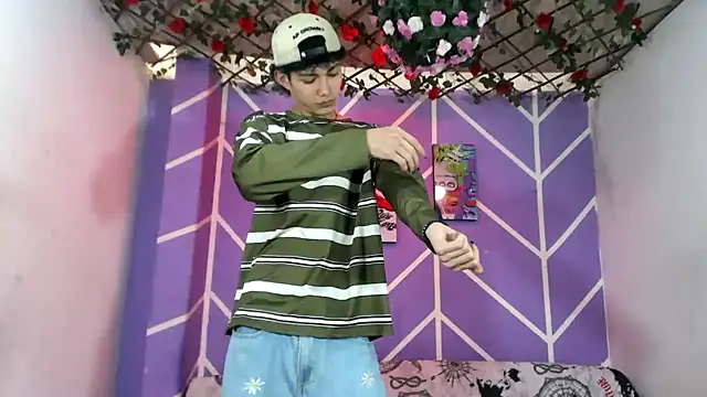 Maxxi hot23 online show from 09.08.25