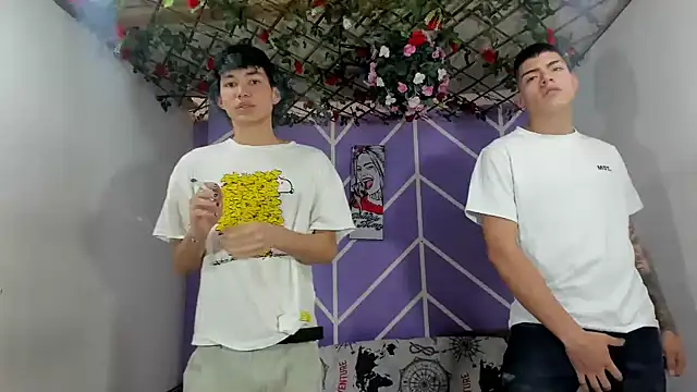 Maxxi hot23 online show from 10.09.25