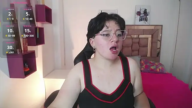 safyka online show from 10.25.25