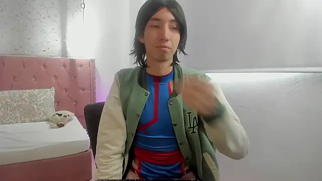 loverisu-coral online show from 02.02.26