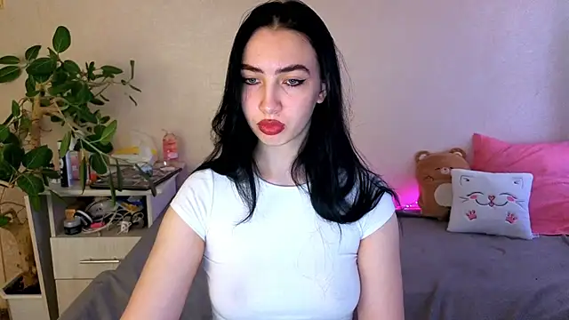 WildKittenX  online show from 06.05.26