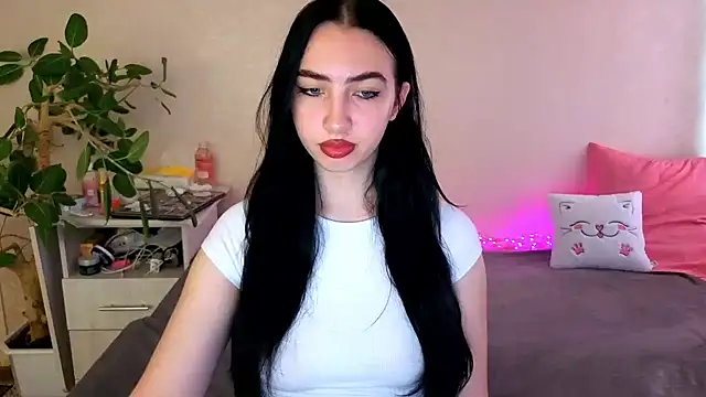 WildKittenX  online show from 06.06.26
