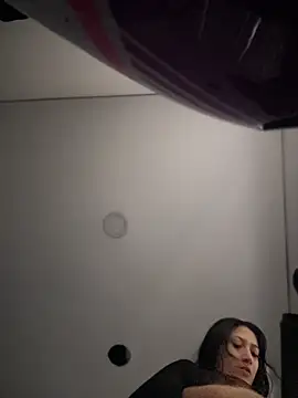 Mila LS online show from 12.04.25