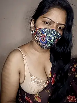 Snapshot of Bagi-Sexy chatting on 03.04.25 Bagi-Sexy online show from 03.04.25