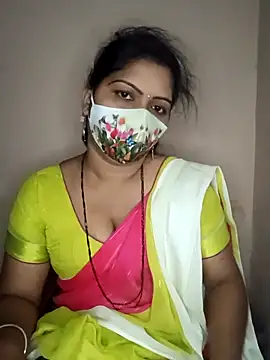 Snapshot of Bagi-Sexy chatting on 03.06.25 Bagi-Sexy online show from 03.06.25