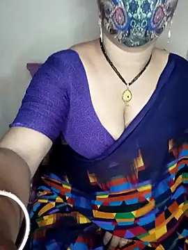 Snapshot of Bagi-Sexy chatting on 03.10.25 Bagi-Sexy online show from 03.10.25