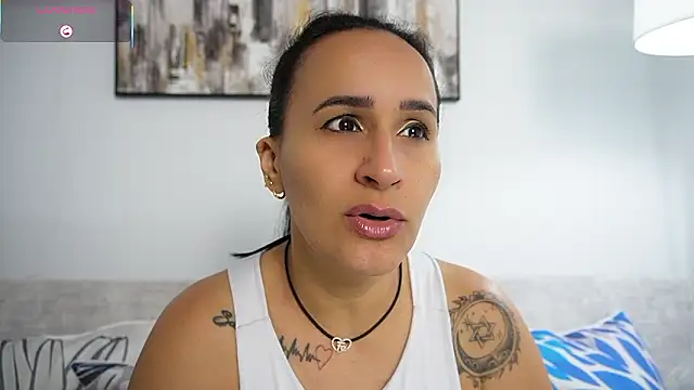 Sara Charmy online show from 02.02.26