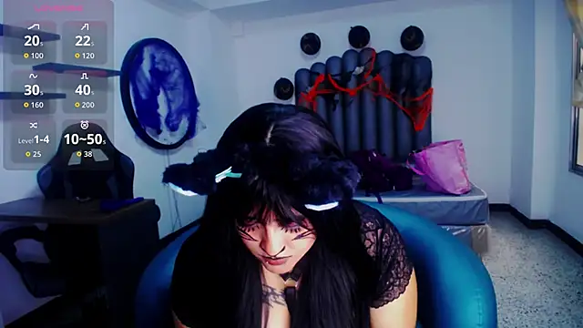 Mitsu Kawii online show from 10.24.25