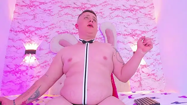 IM SINAY online show from 03.07.25