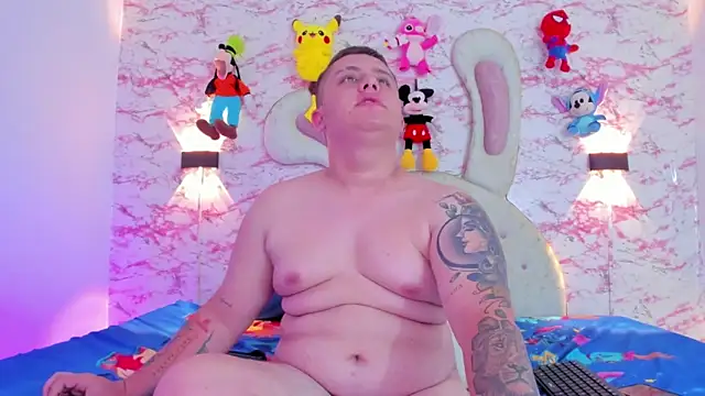 Snapshot of IM_SINAY chatting on 10.09.25 IM SINAY online show from 10.09.25