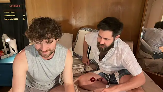 Snapshot of GunnarReed chatting on 10.26.25 GunnarReed online show from 10.26.25