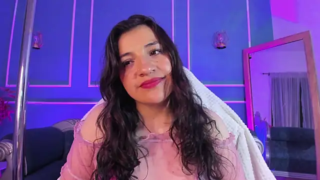 TaraTaylorr online show from 09.20.25