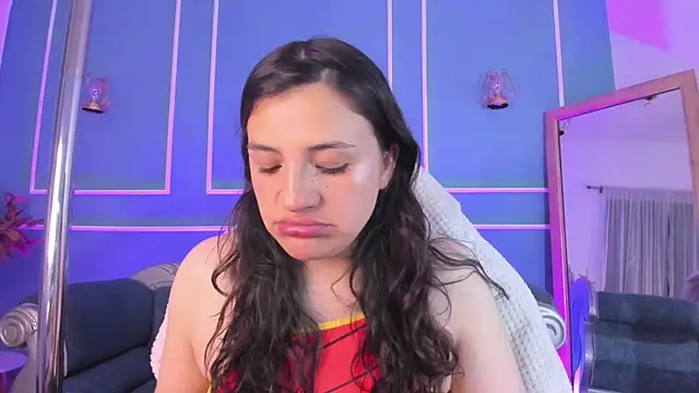 TaraTaylorr online show from 10.08.25