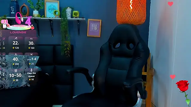 yessila parker online show from 02.24.26