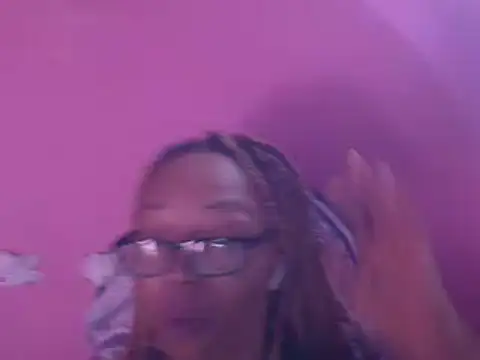 Ladyzee25 online show from 02.20.26